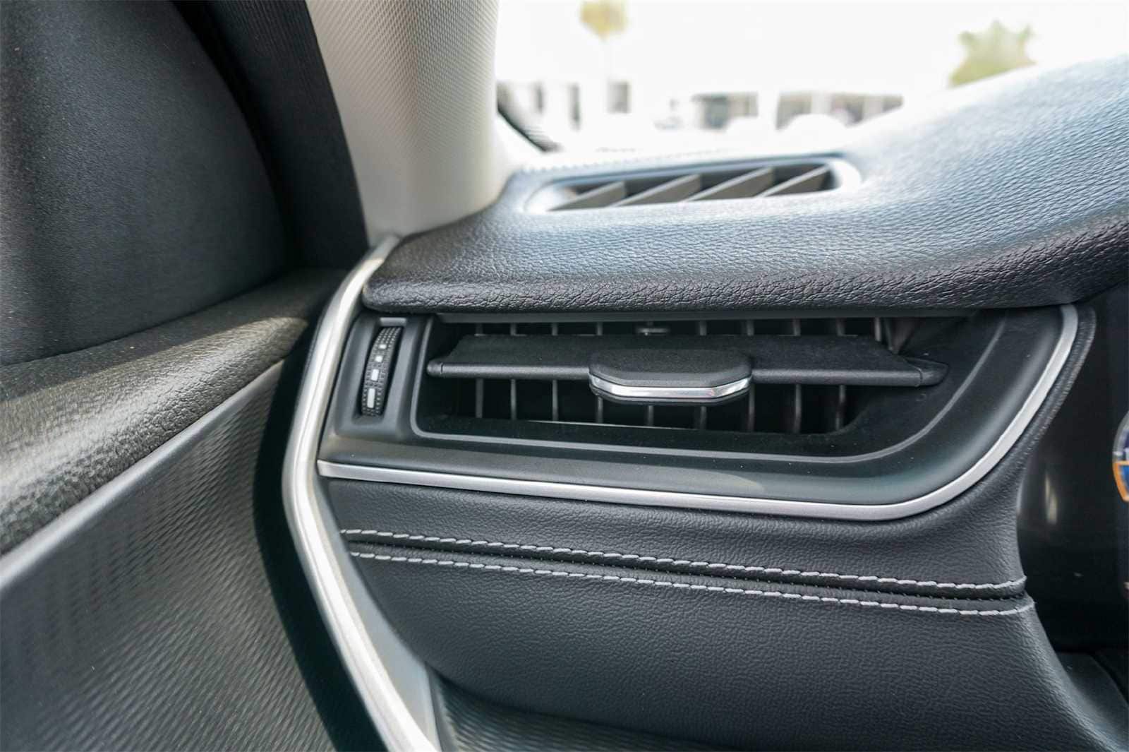 Thumbnail: 2023 Jeep Grand Cherokee - 26