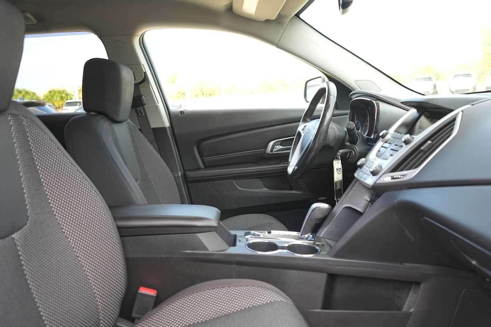 Thumbnail: 2015 GMC Terrain - 15