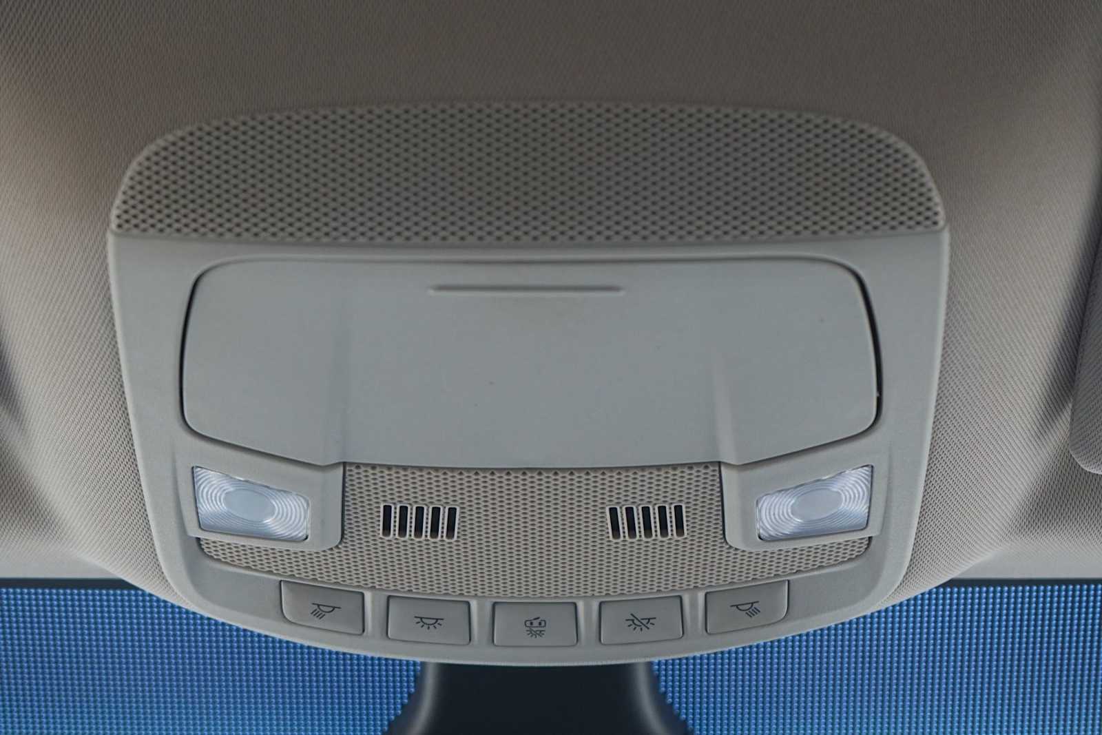 Thumbnail: 2020 Ford Edge - 25