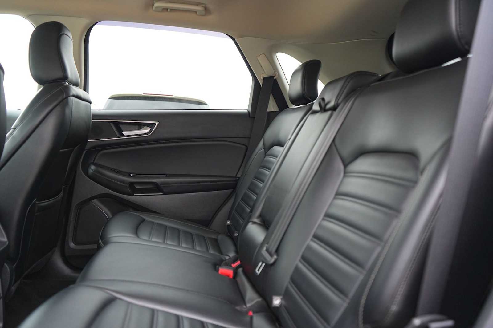 Thumbnail: 2020 Ford Edge - 14