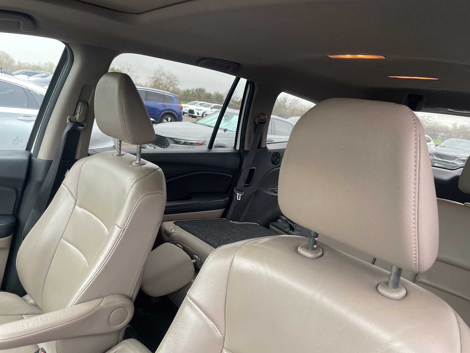 Thumbnail: 2016 Honda Pilot - 8