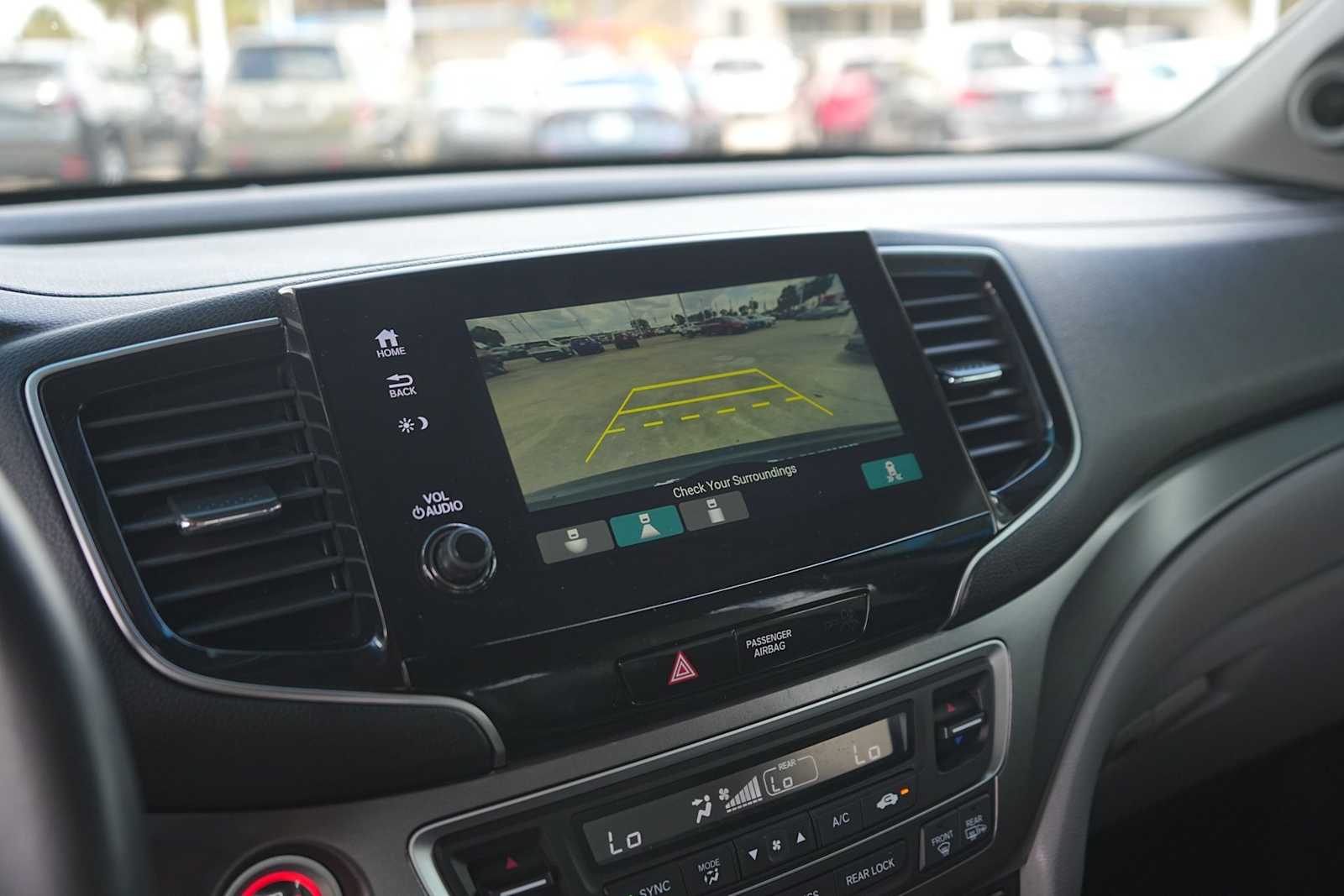 Thumbnail: 2019 Honda Pilot - 22