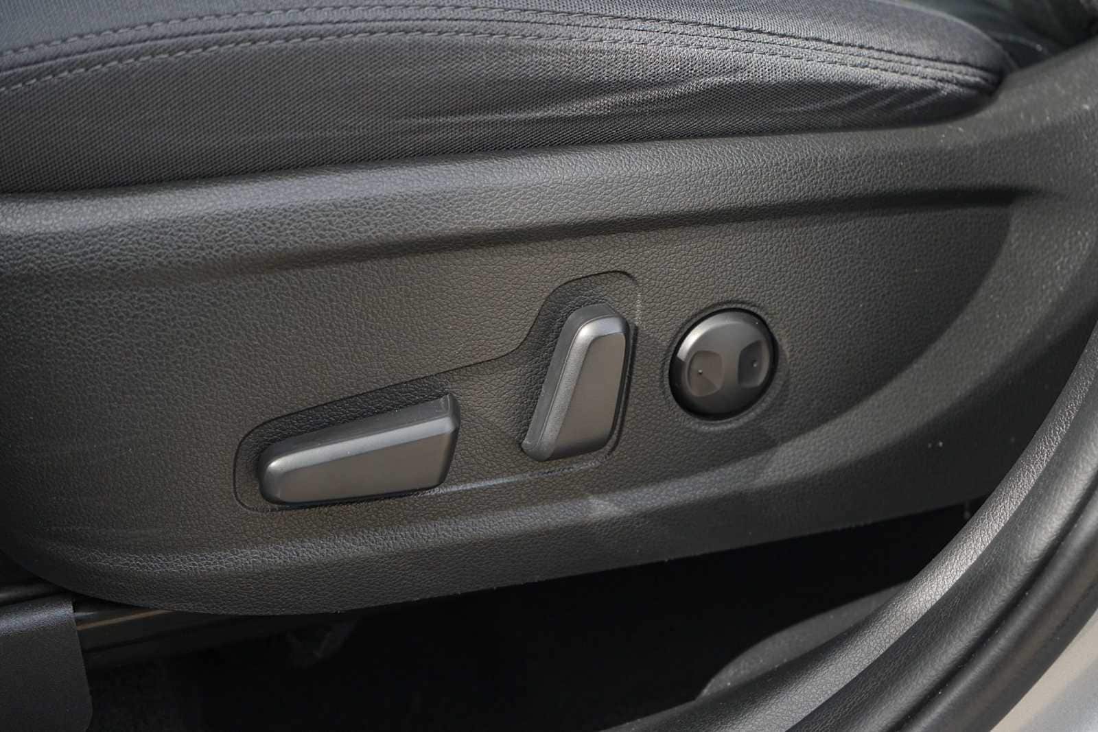 Thumbnail: 2023 Hyundai Santa Fe - 12