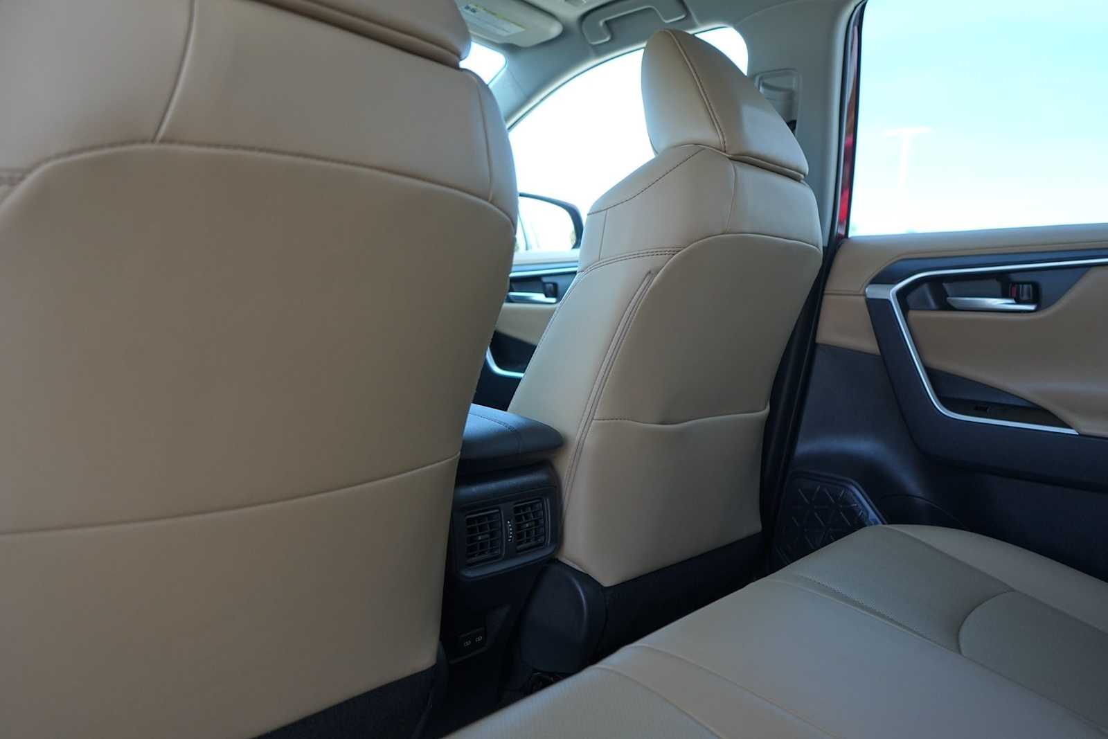 Thumbnail: 2024 Toyota RAV4 - 13