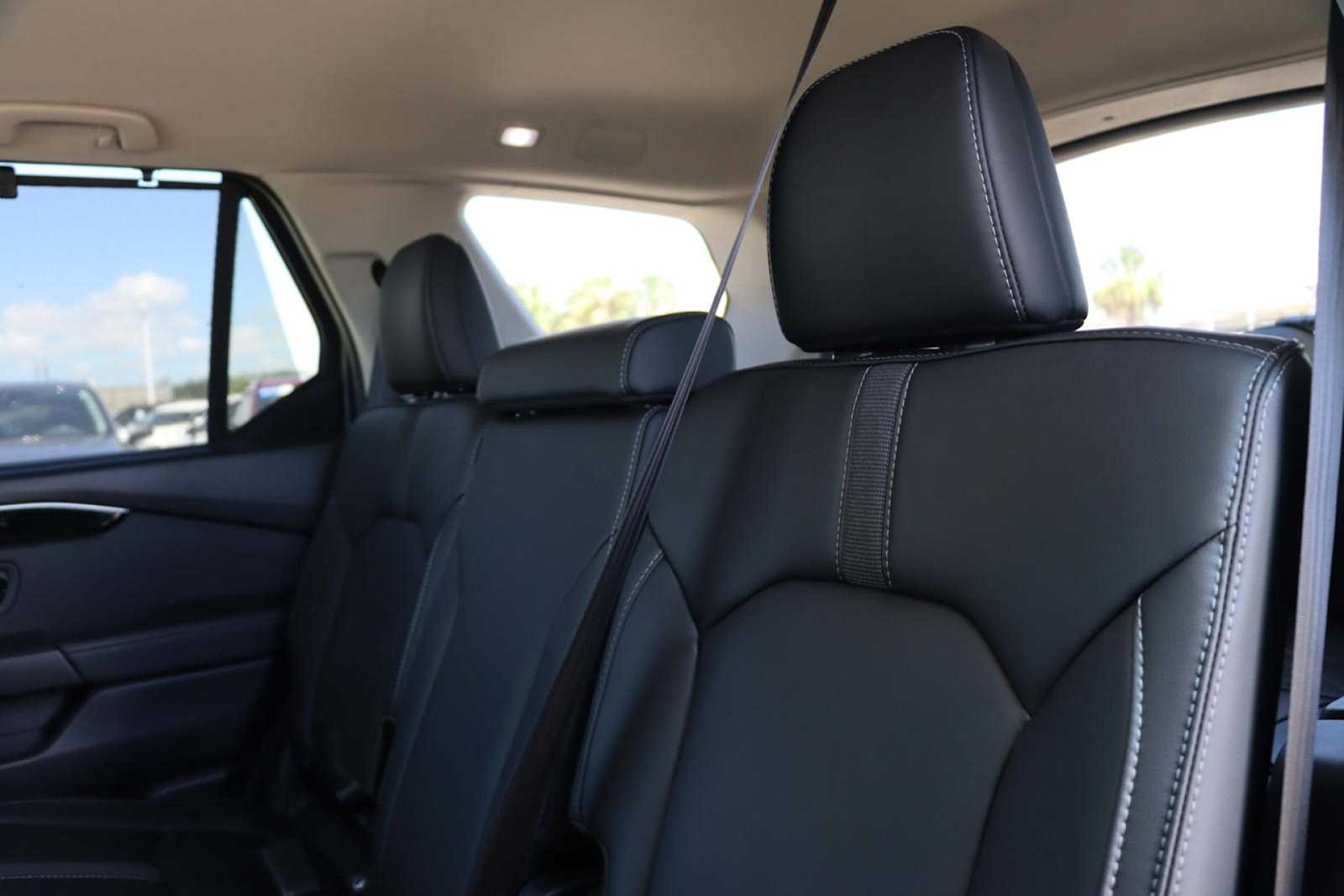 Thumbnail: 2025 Honda Pilot - 15