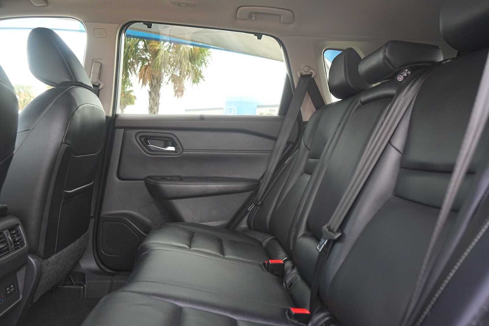 Thumbnail: 2023 Nissan Rogue - 14