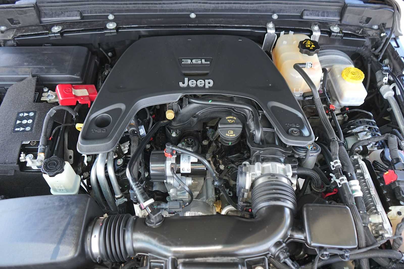 Thumbnail: 2021 Jeep Wrangler - 9