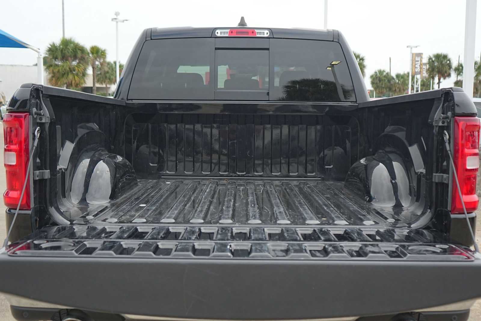 Thumbnail: 2025 RAM 1500 - 27