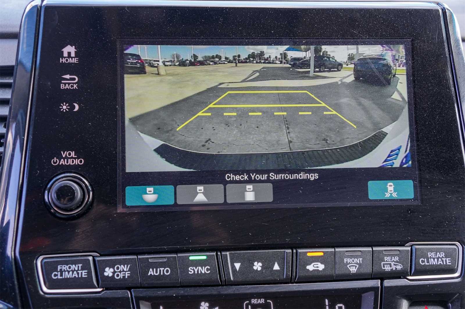 Thumbnail: 2023 Honda Odyssey - 24