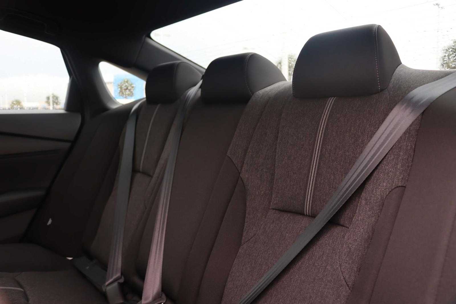 2025 Honda Accord Sport 14
