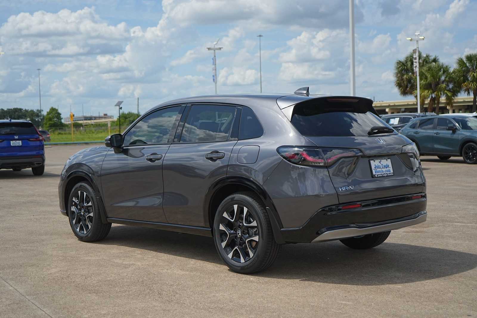 Thumbnail: 2027 Honda HR-V - 4