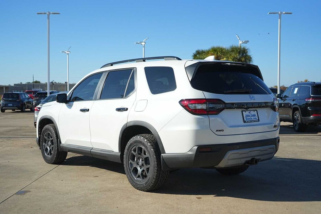 New 2025 Honda Pilot TrailSport SUV