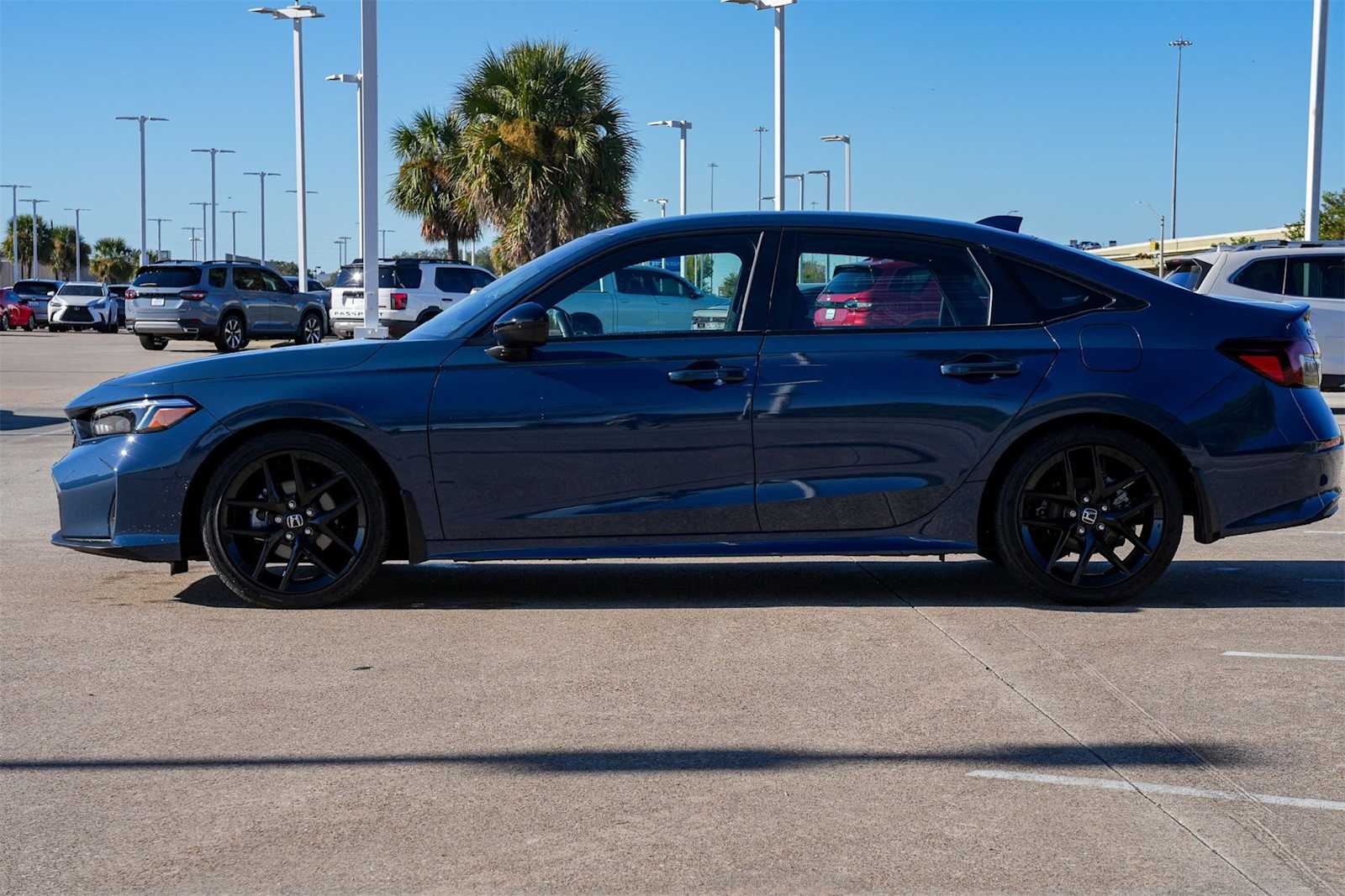 2025 Honda Civic Sport photo 3