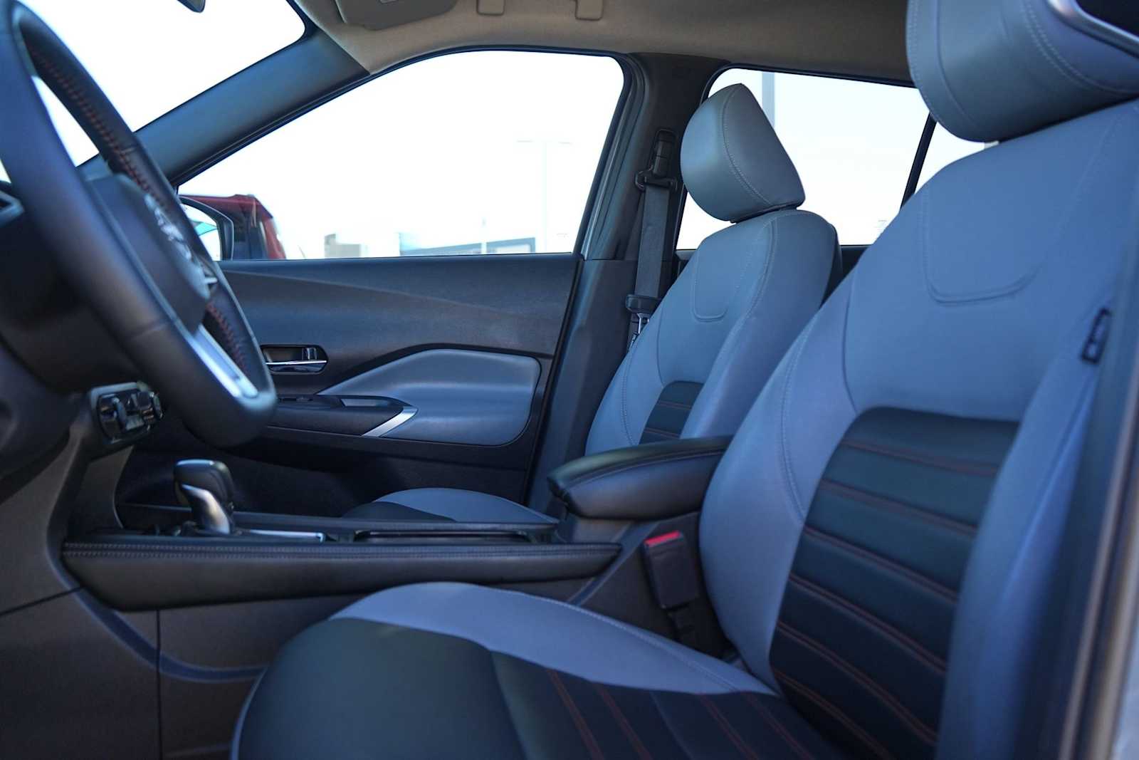 Thumbnail: 2023 Nissan Kicks - 11