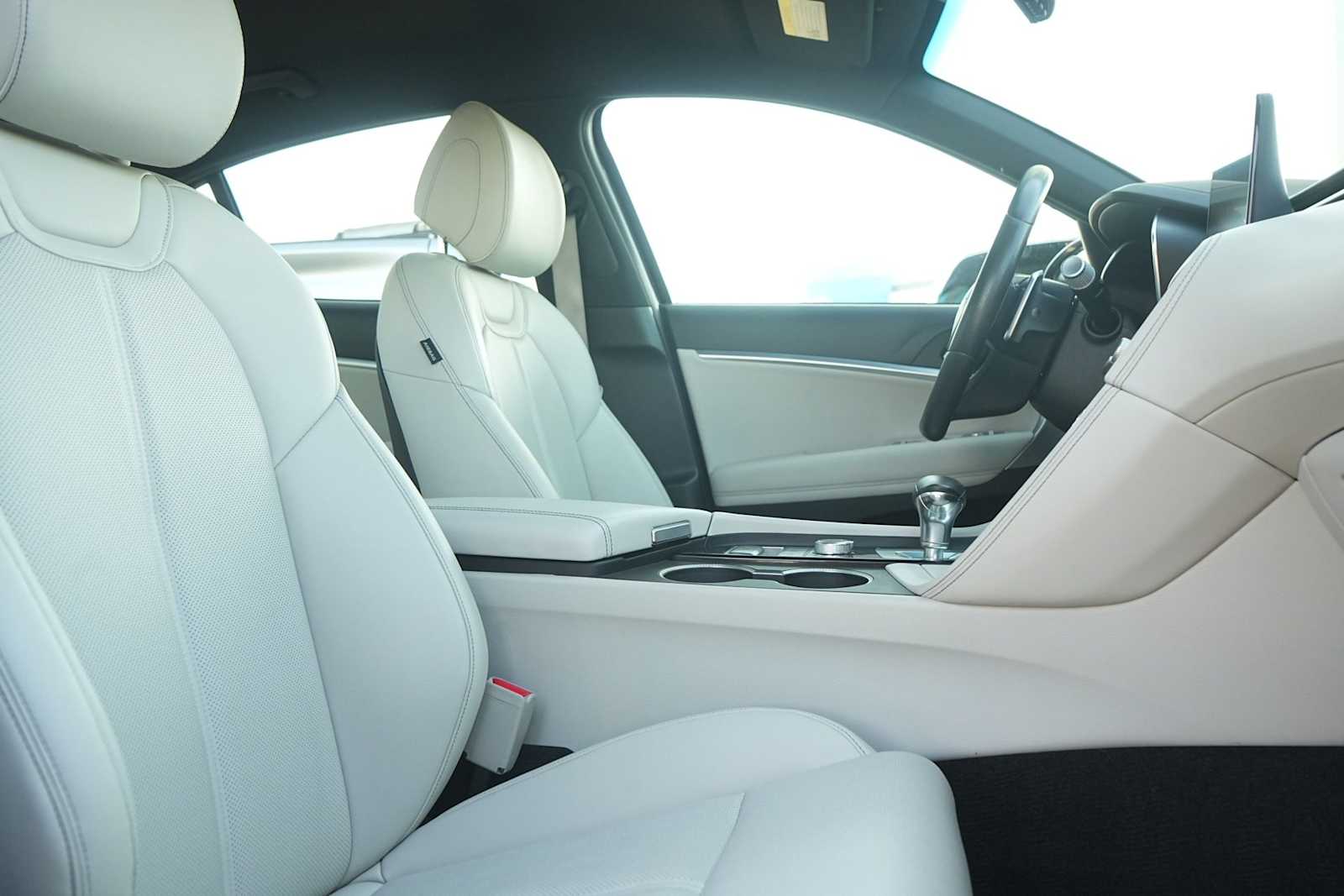 Thumbnail: 2024 Genesis G70 - 15