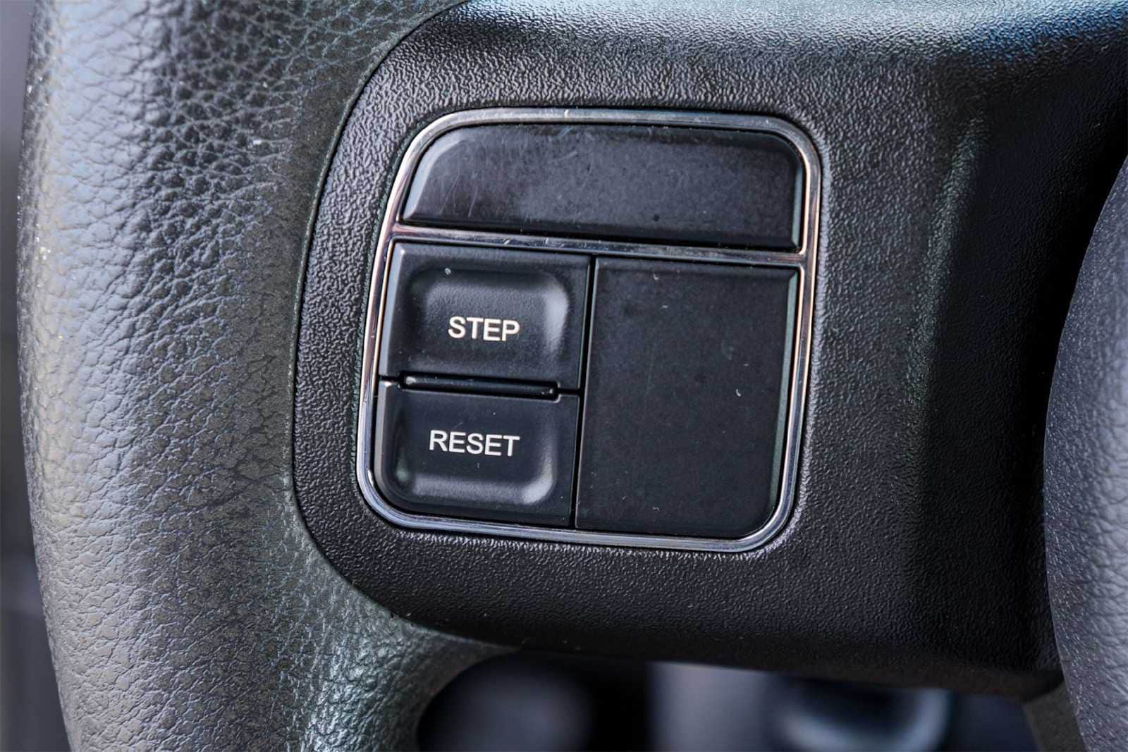 Thumbnail: 2015 Jeep Patriot - 25