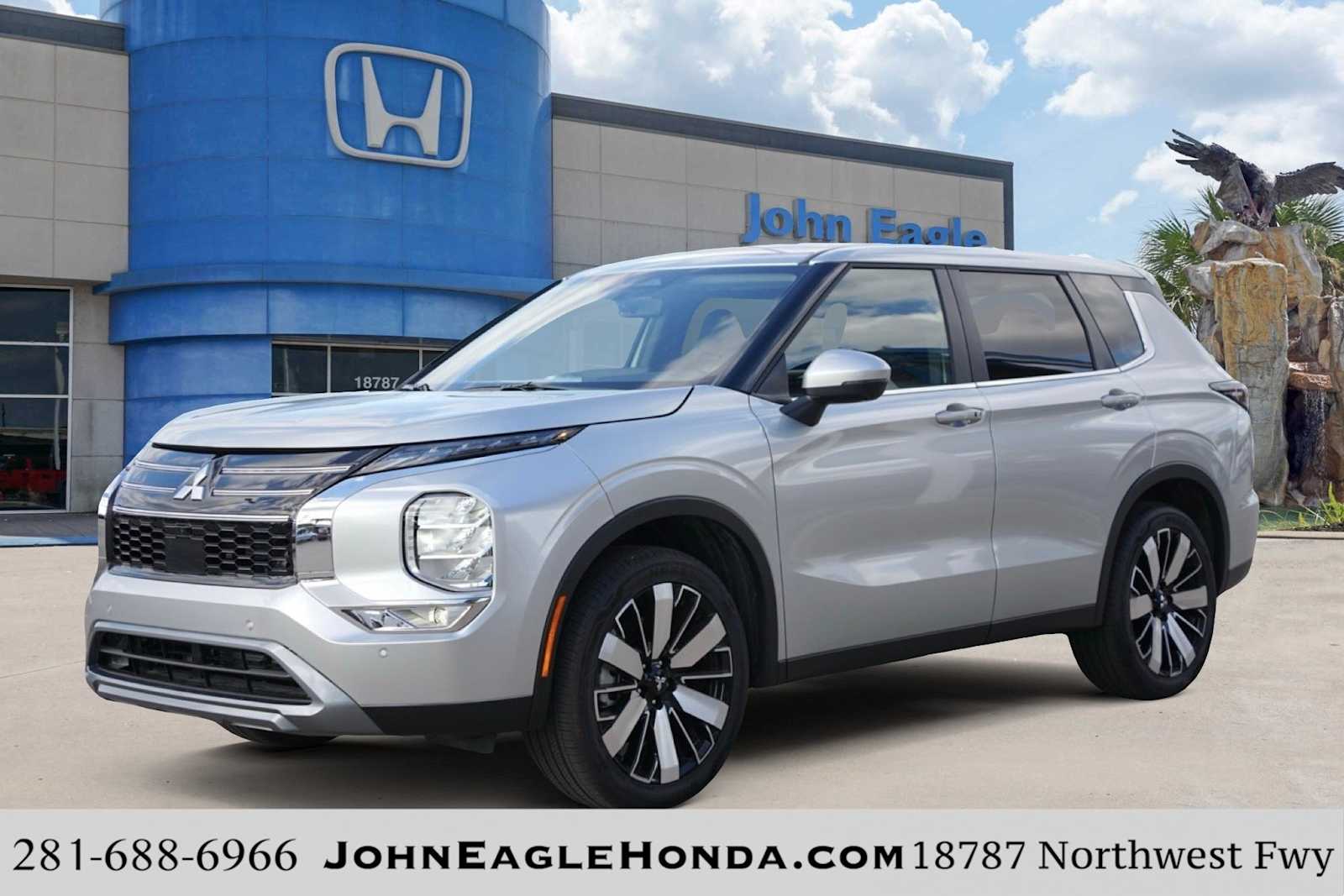 Thumbnail: 2025 Mitsubishi Outlander - 1