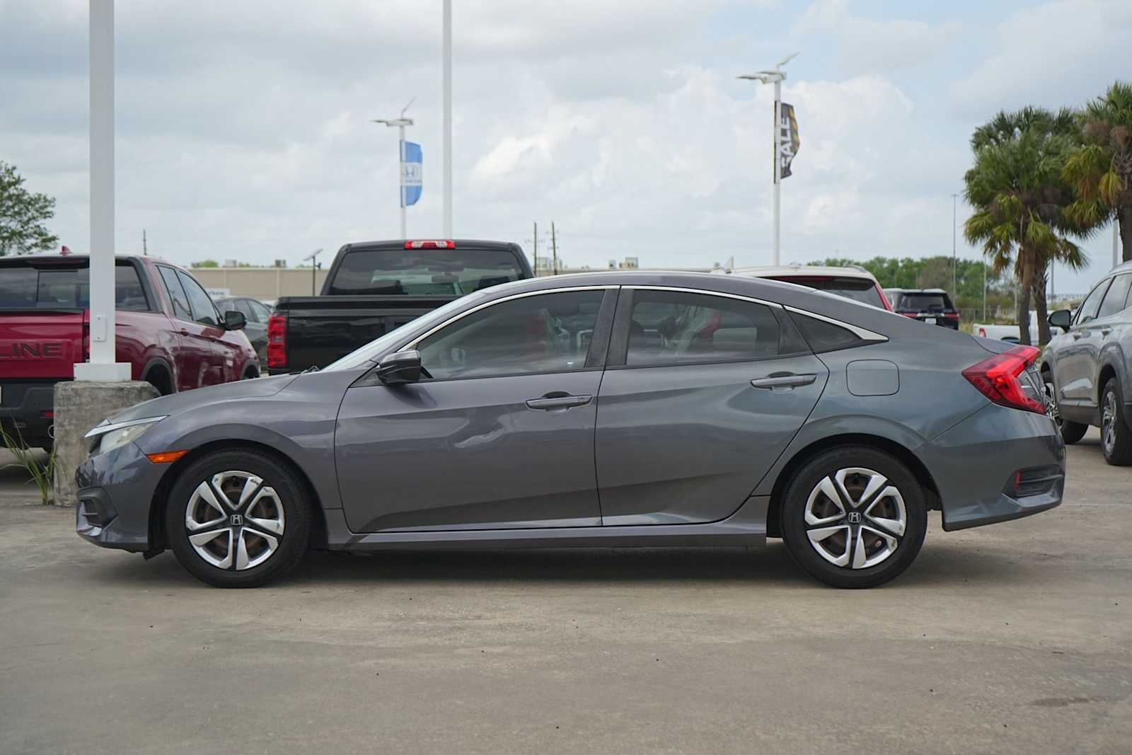 Thumbnail: 2016 Honda Civic - 3