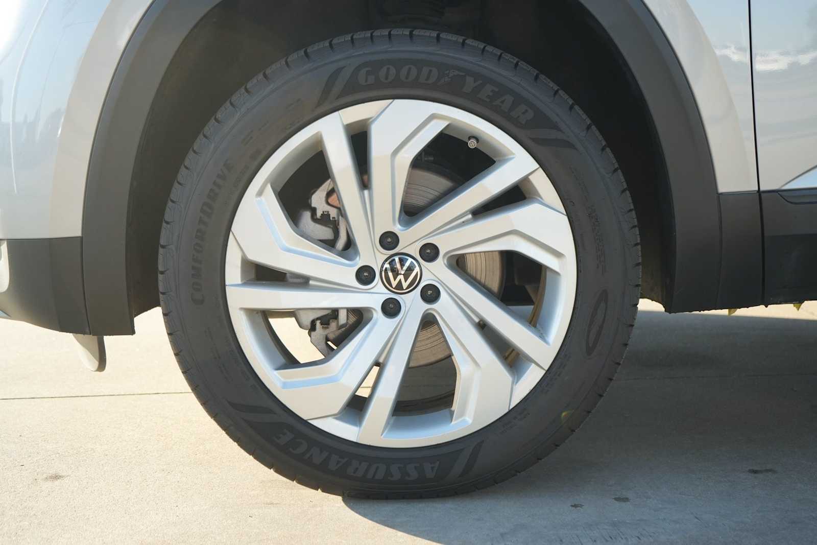 Thumbnail: 2022 Volkswagen Atlas - 7