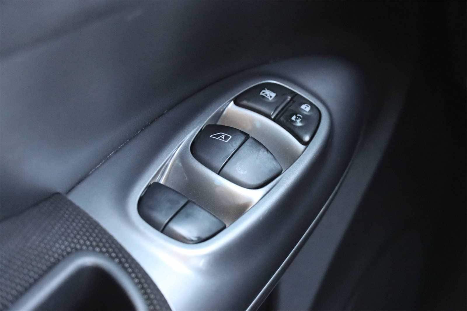 Thumbnail: 2014 Nissan Juke - 20