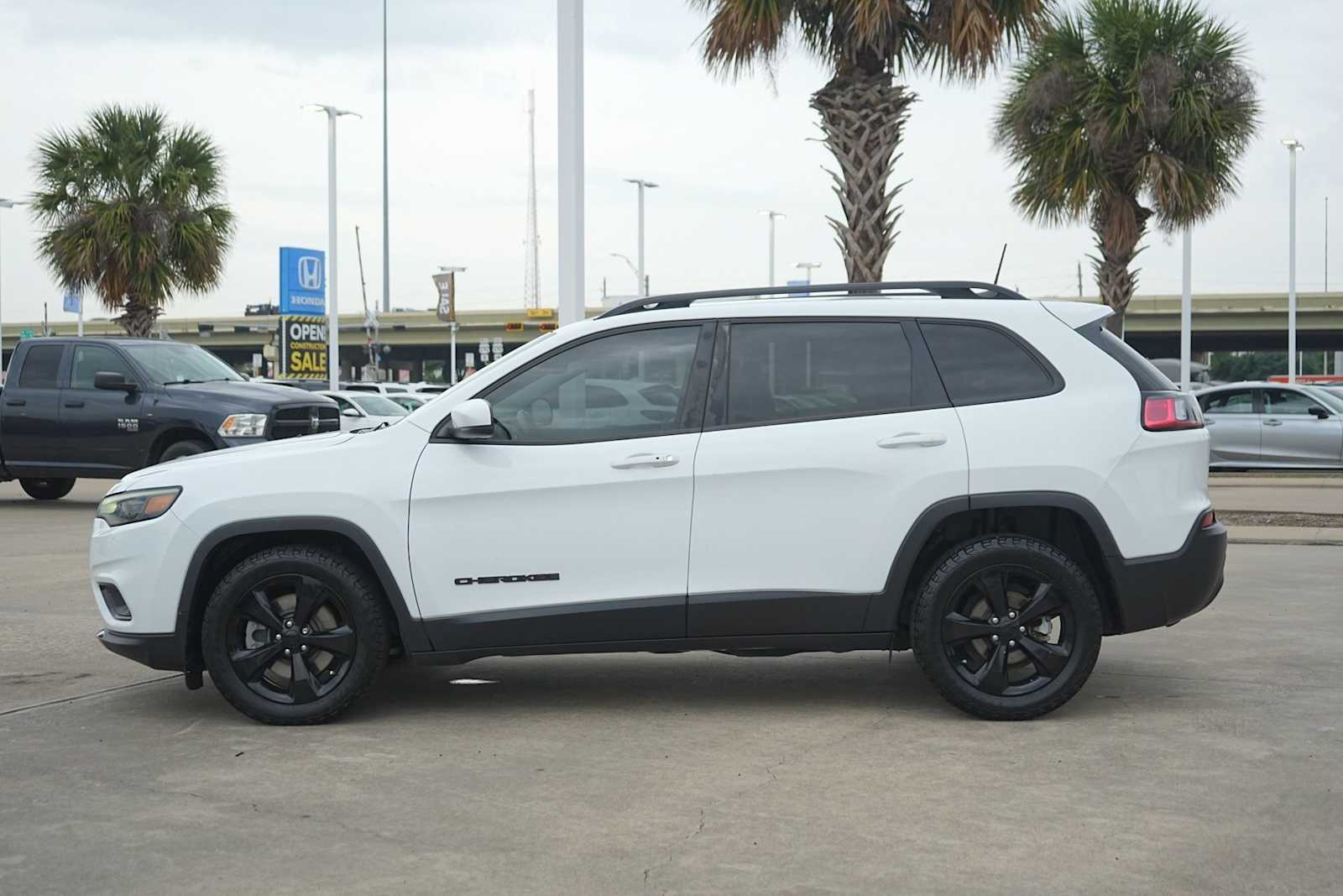 Thumbnail: 2021 Jeep Cherokee - 2