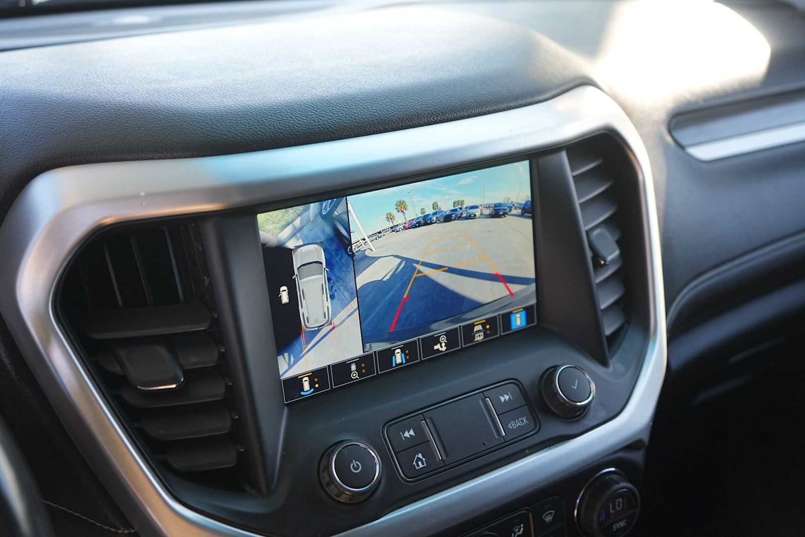 Thumbnail: 2021 GMC Acadia - 22