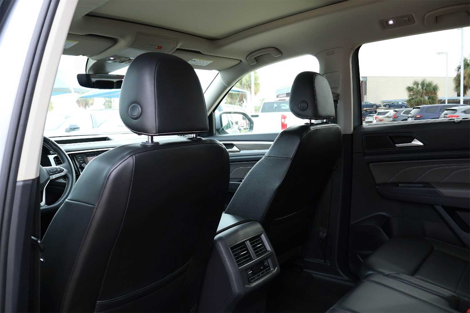 Thumbnail: 2021 Volkswagen Atlas - 12