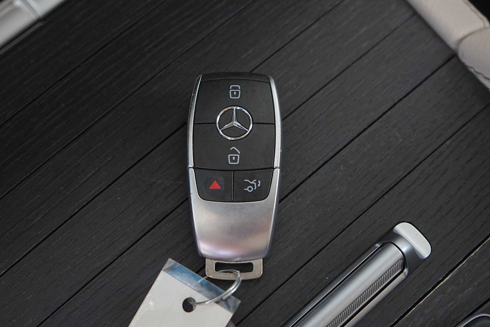 Thumbnail: 2021 Mercedes-Benz GLS - 29