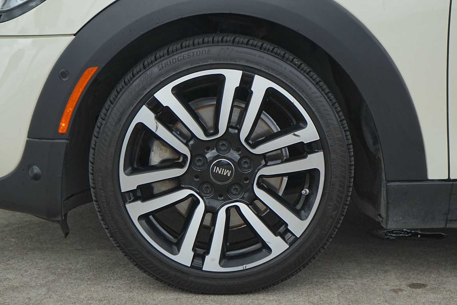 Thumbnail: 2019 MINI Cooper Hardtop - 7