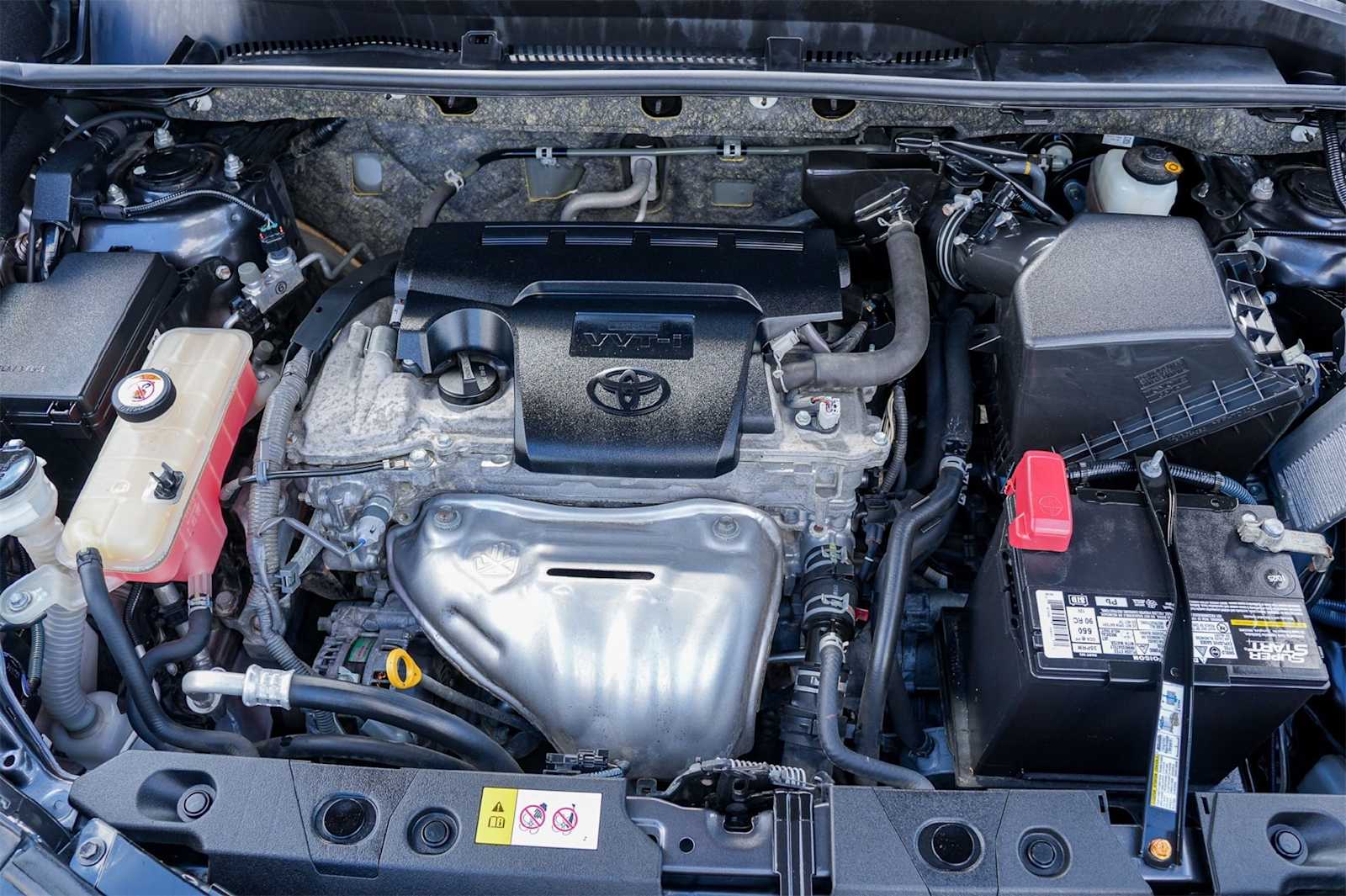 Thumbnail: 2018 Toyota RAV4 - 9