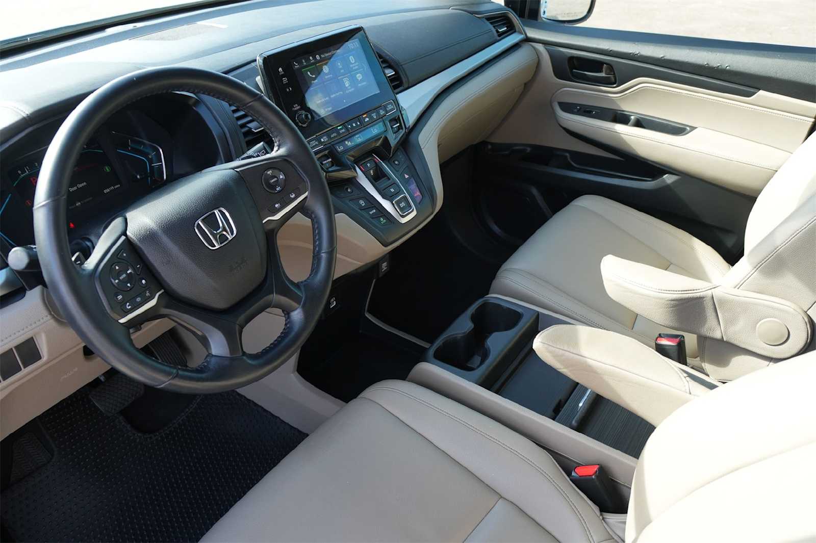 Thumbnail: 2023 Honda Odyssey - 2