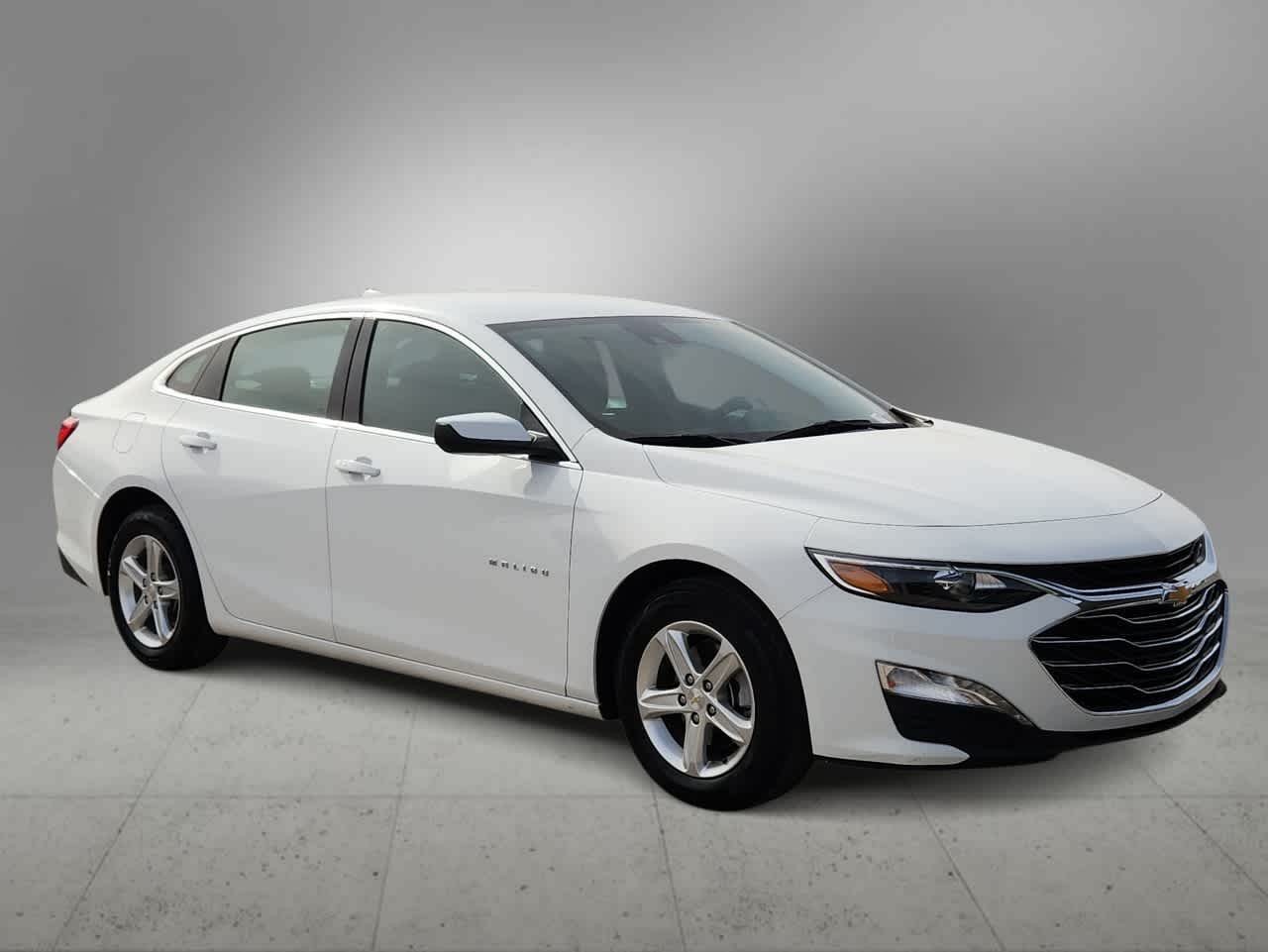 Thumbnail: 2024 Chevrolet Malibu - 2