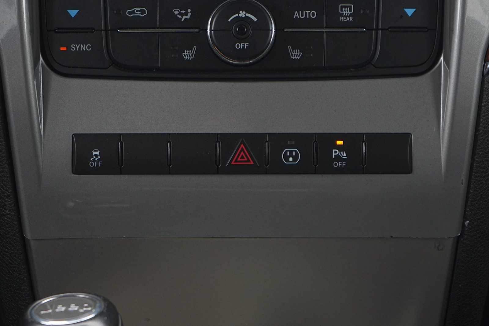 Thumbnail: 2013 Jeep Grand Cherokee - 21