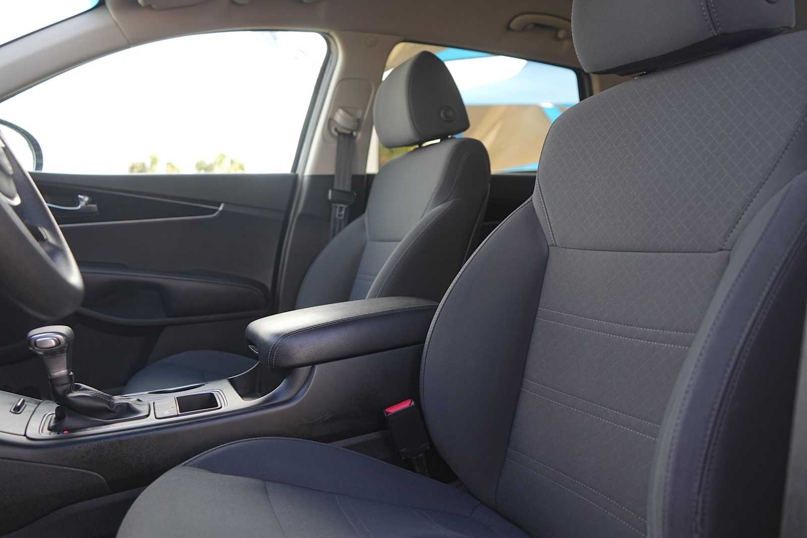 Thumbnail: 2019 Kia Sorento - 11