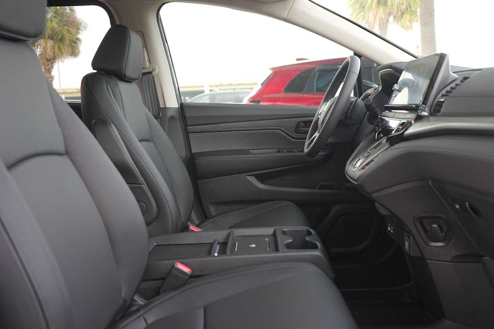 Thumbnail: 2026 Honda Odyssey - 14