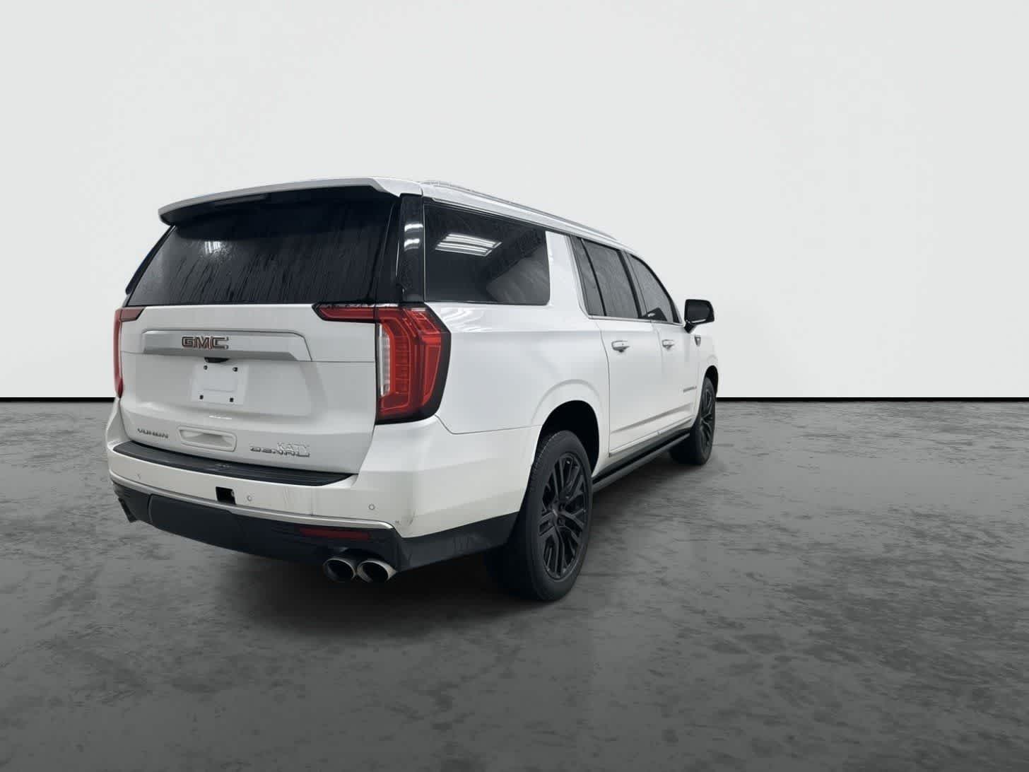 Thumbnail: 2021 GMC Yukon XL - 3