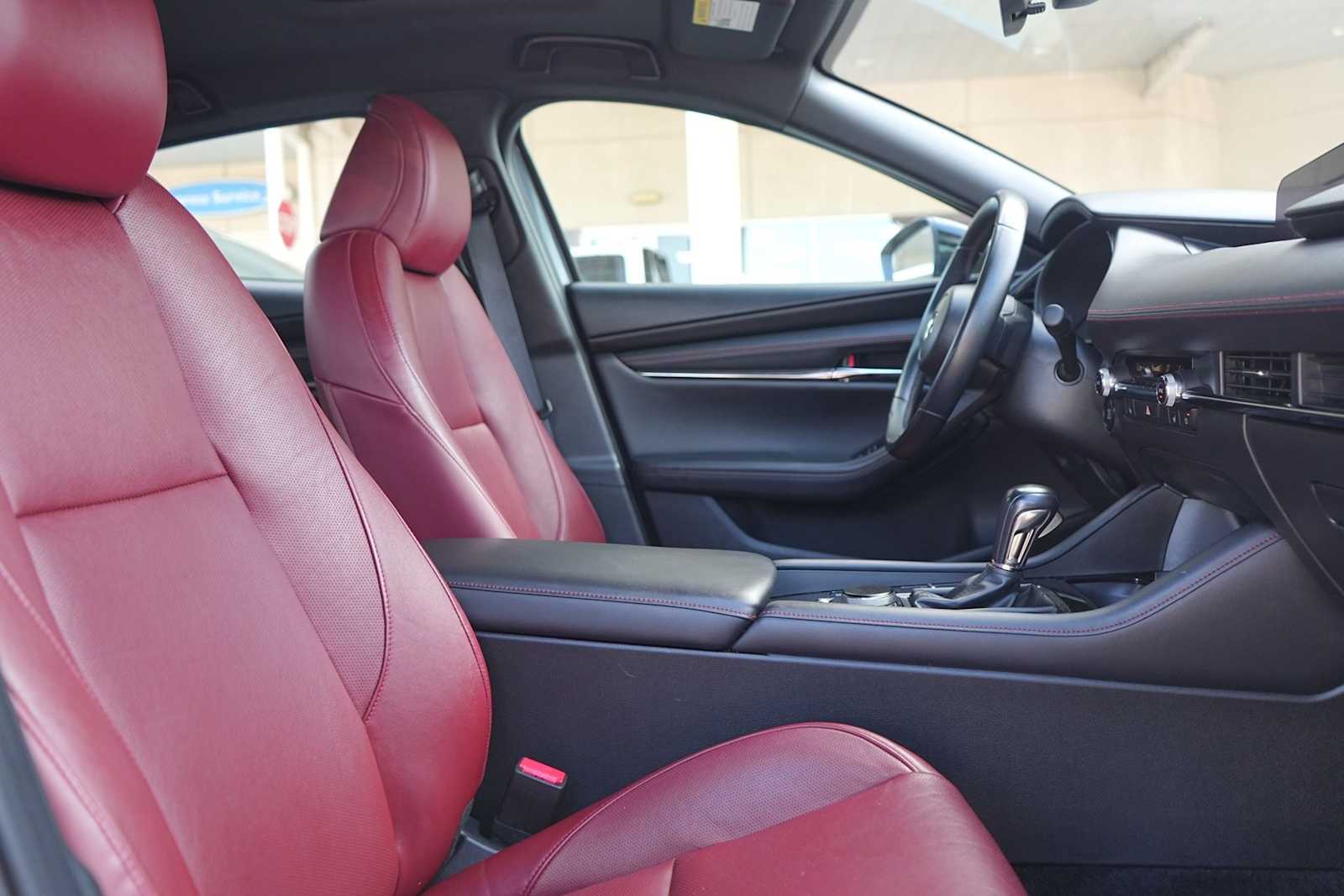 Thumbnail: 2024 Mazda Mazda3 - 15