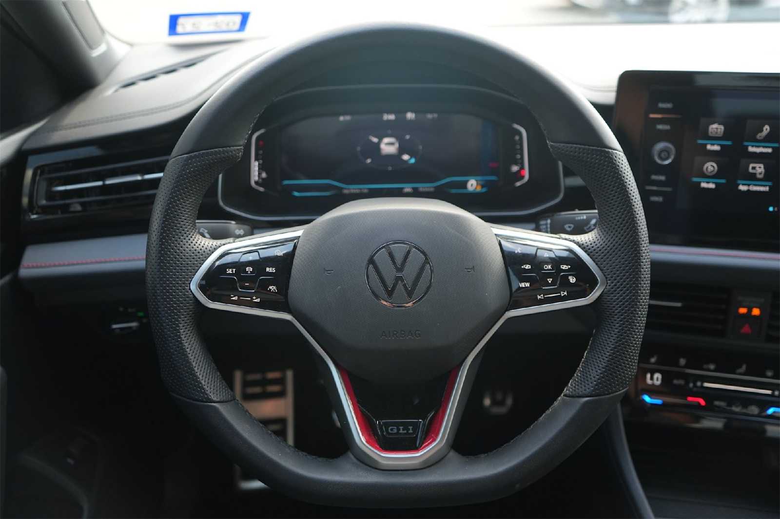 Thumbnail: 2025 Volkswagen Jetta - 15