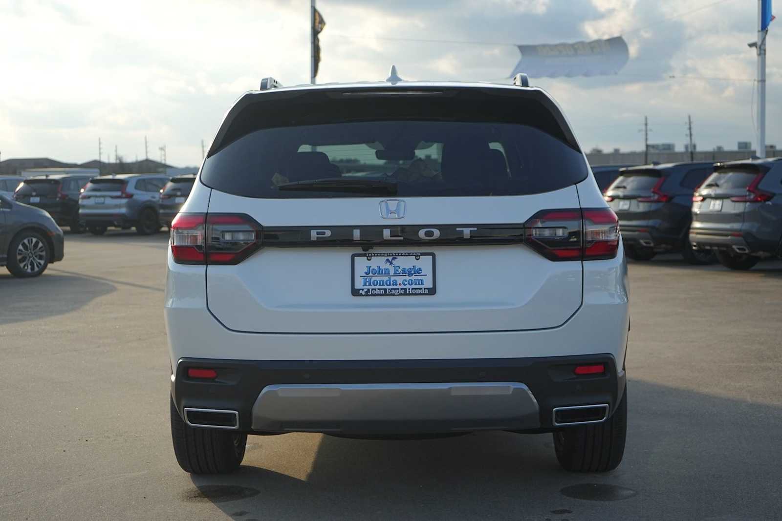 Thumbnail: 2026 Honda Pilot - 5