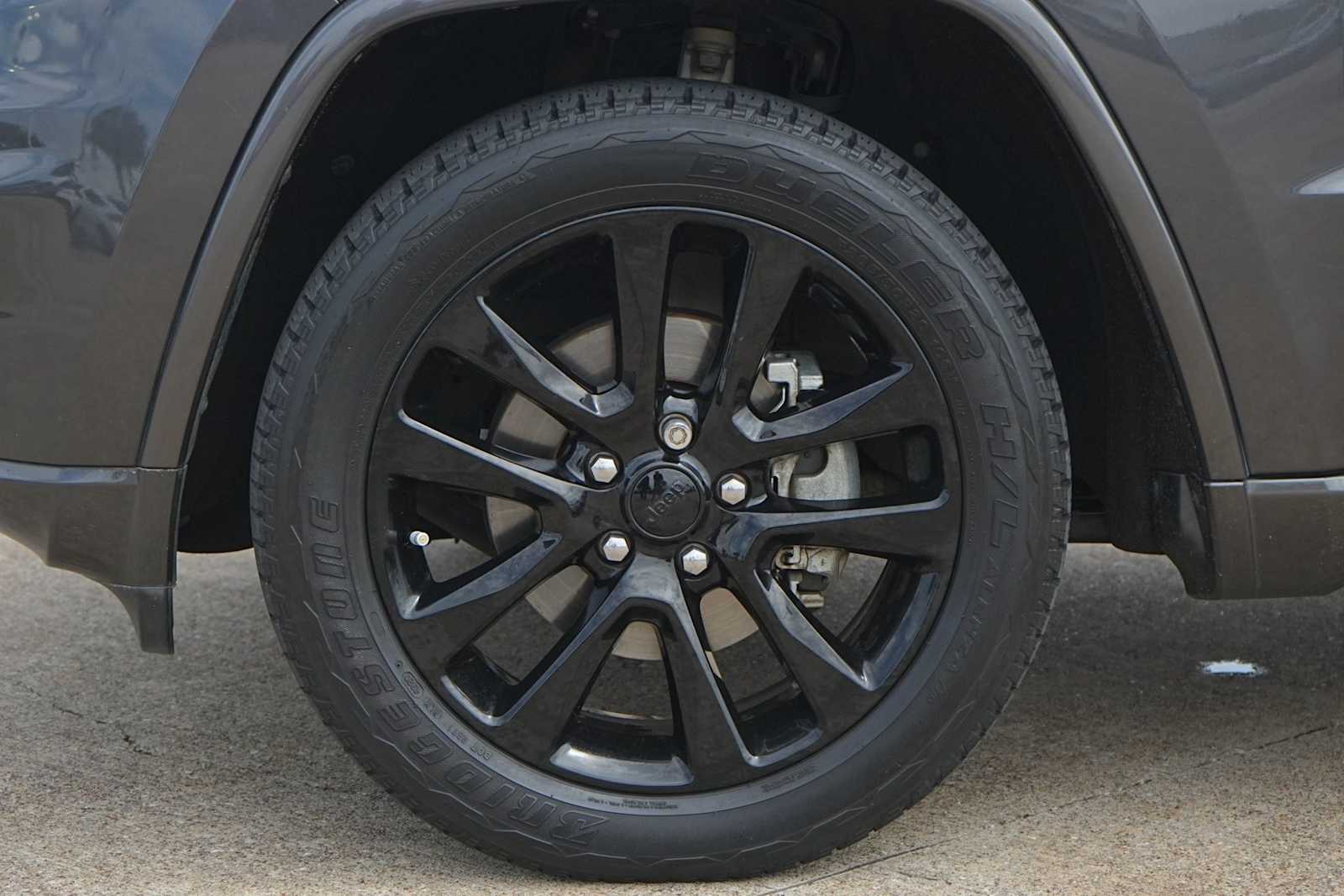 Thumbnail: 2018 Jeep Grand Cherokee - 7