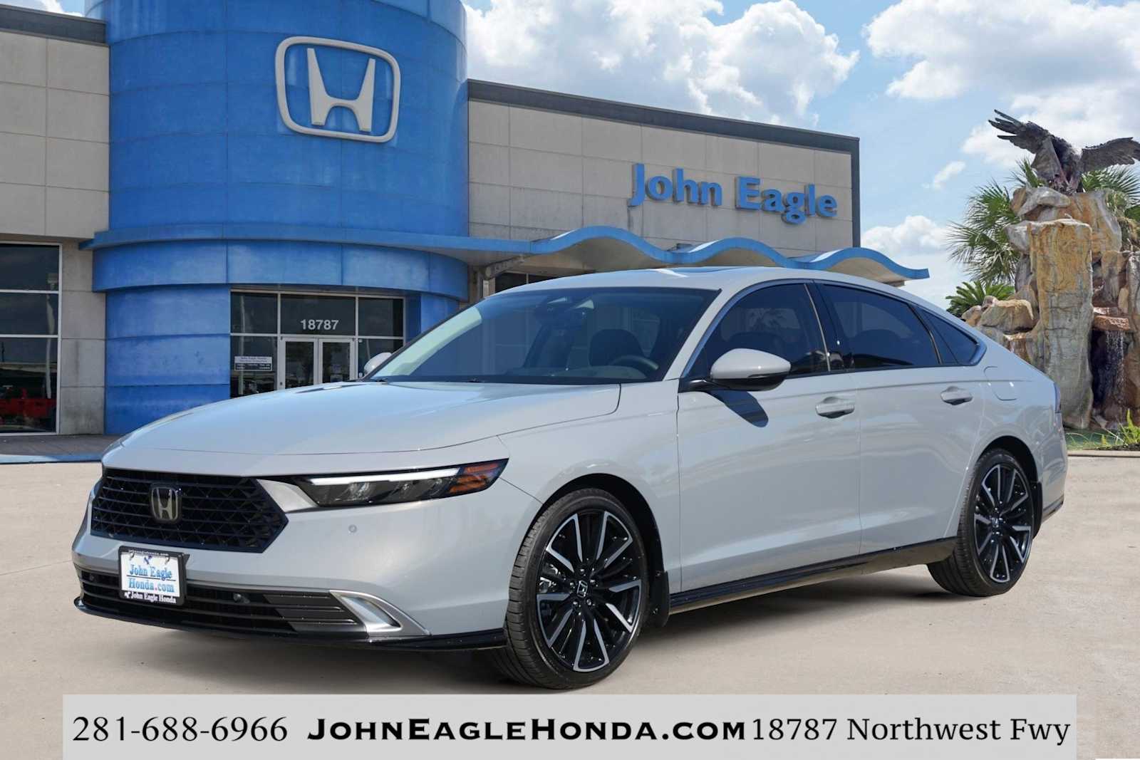 2025 Honda Accord Hybrid Touring's photo