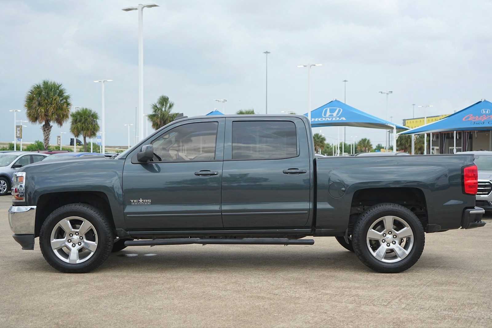 Thumbnail: 2018 Chevrolet Silverado 1500 - 2