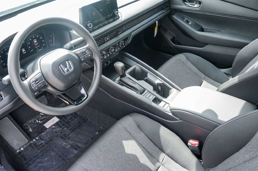 New 2025 Honda Accord LX Sedan