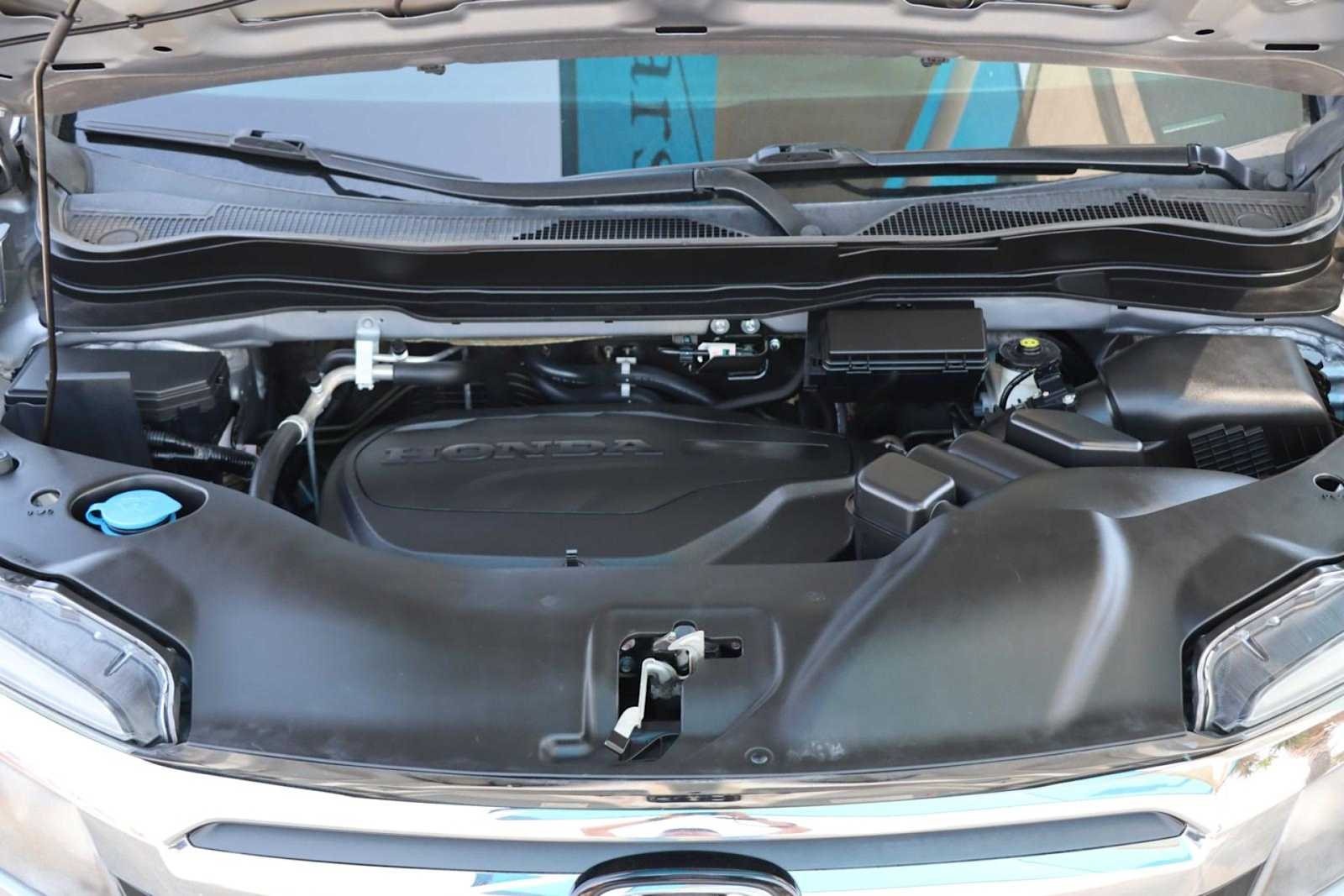 2019 Honda Ridgeline Sport 9