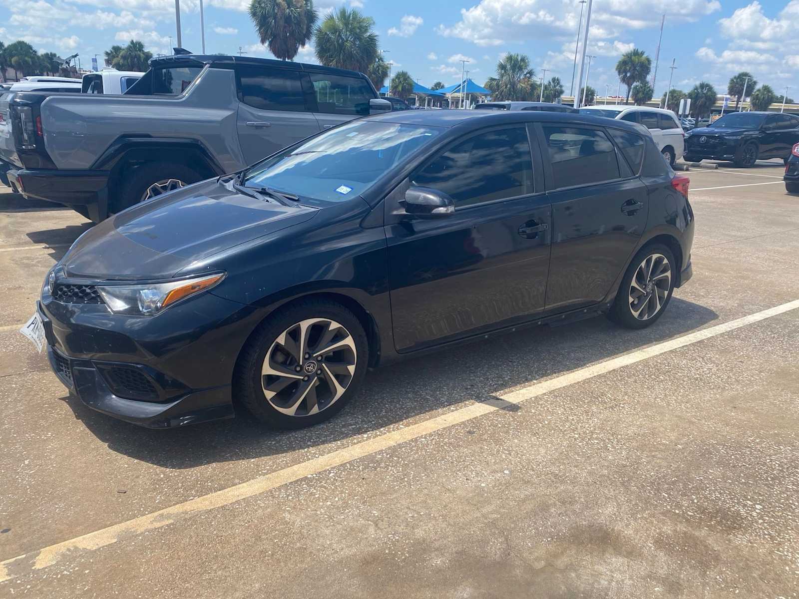 Thumbnail: 2018 Toyota Corolla iM - 1