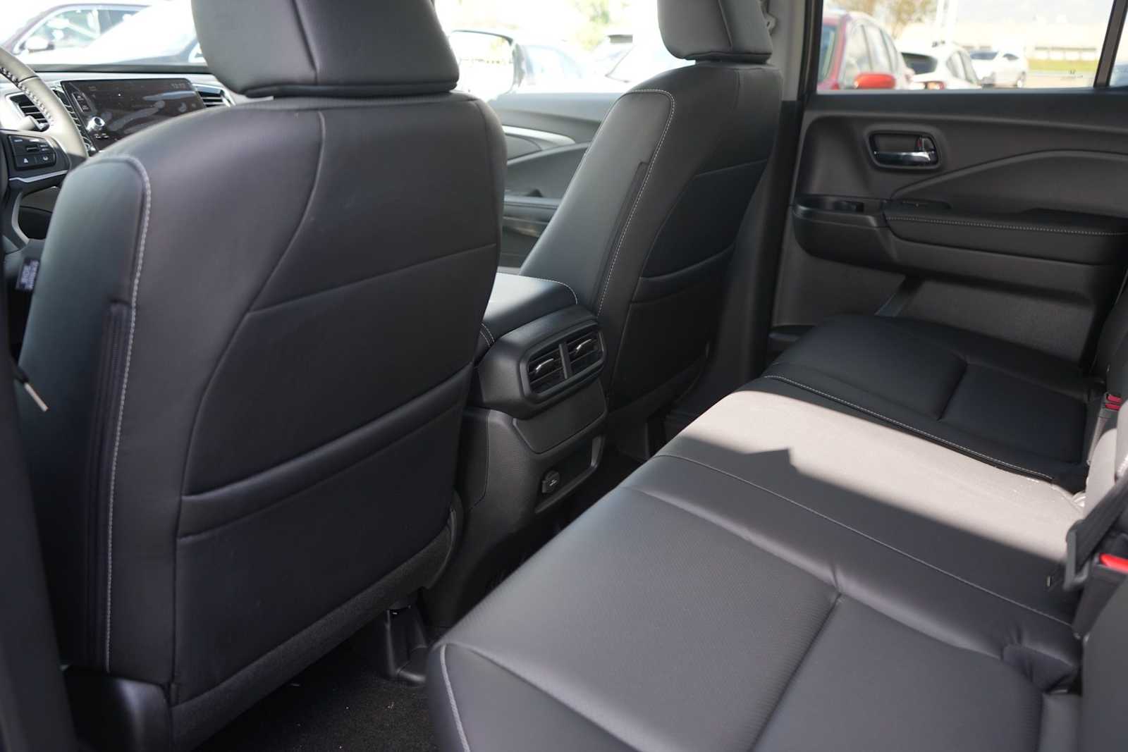 Thumbnail: 2026 Honda Ridgeline - 12