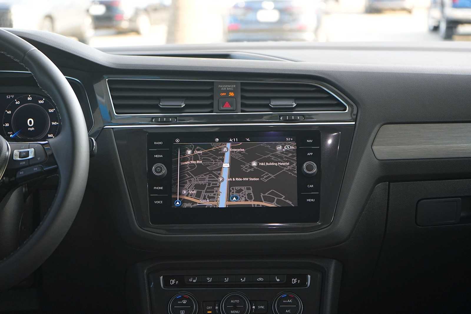 Thumbnail: 2021 Volkswagen Tiguan - 19