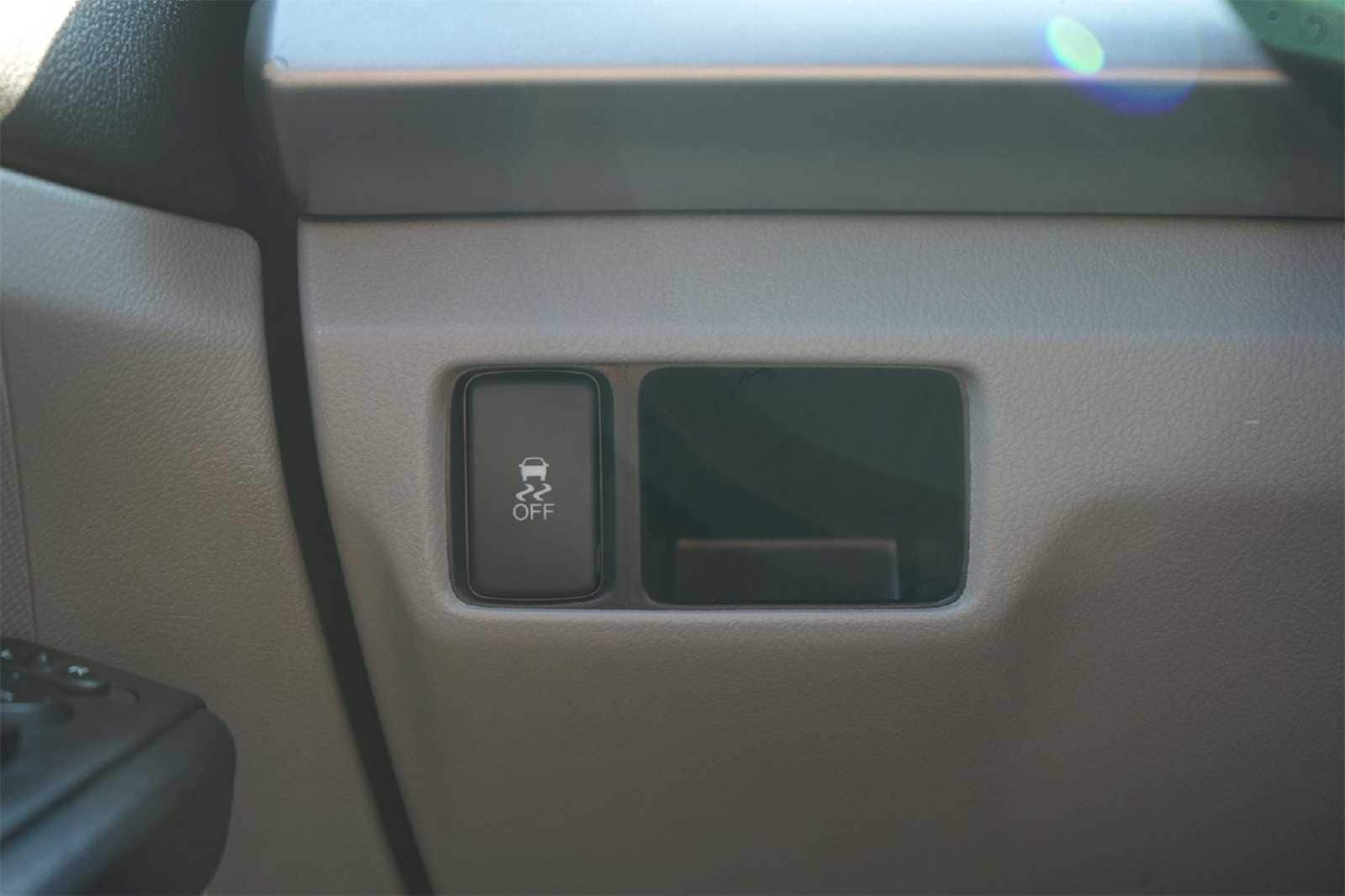 Thumbnail: 2011 Honda Accord - 28