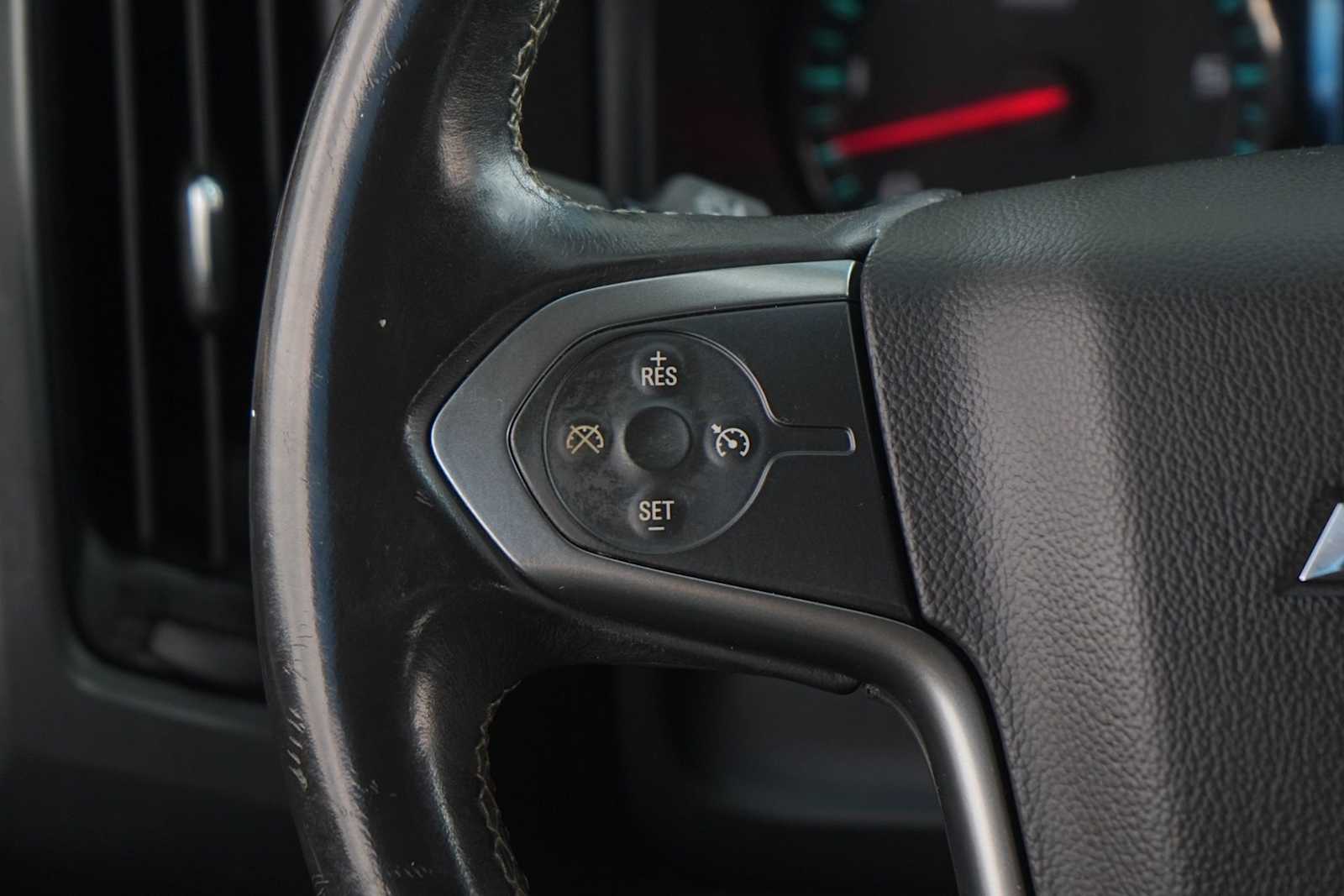 Thumbnail: 2018 Chevrolet Silverado 1500 - 16