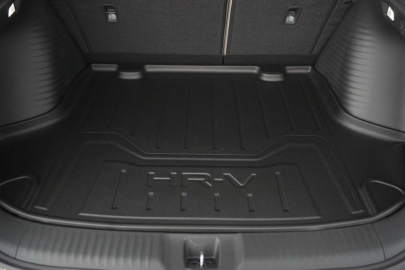 Thumbnail: 2027 Honda HR-V - 19